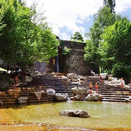 Maison Suspendue Avec Jacuzzi Privatif Pont-en-Royans Bagian luar foto